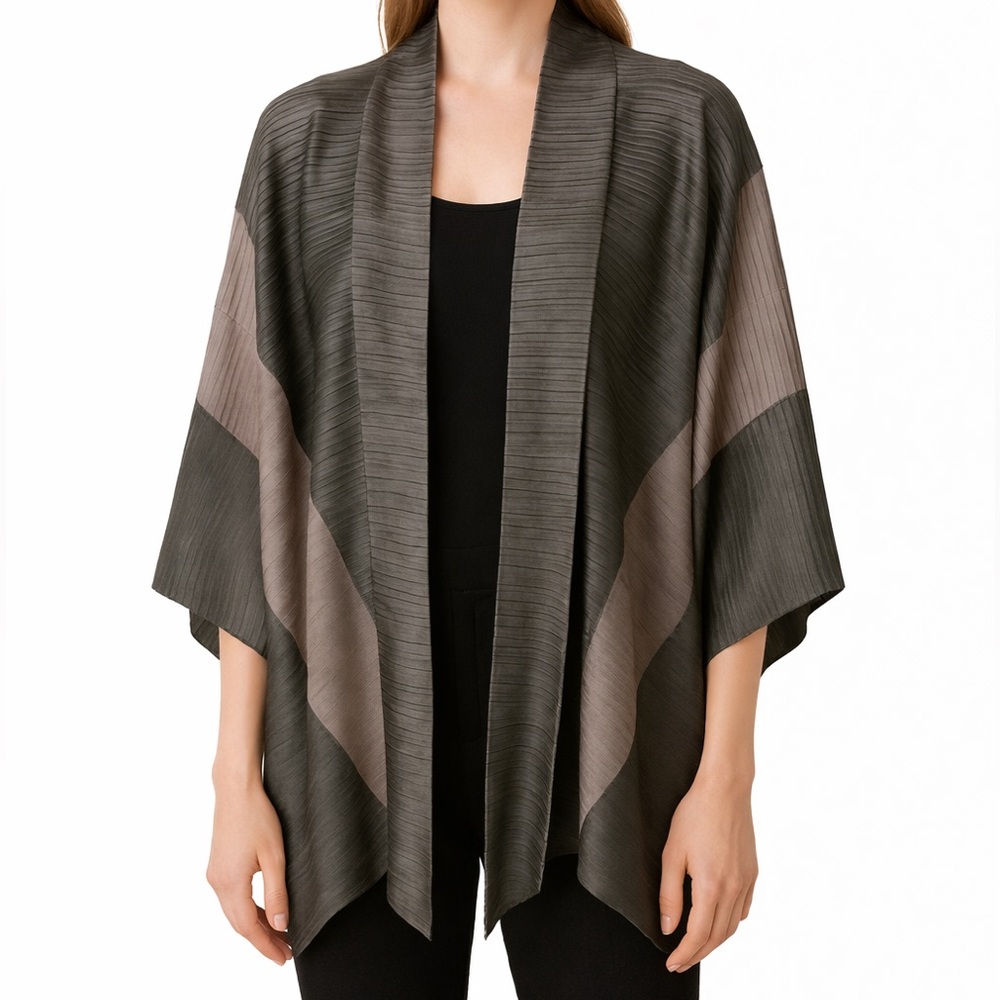 The Kynah Pleated Versatile Jacket Top